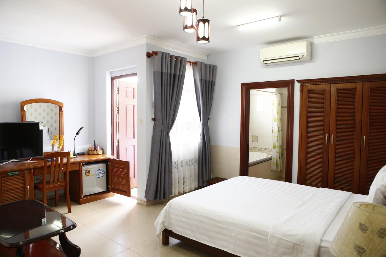 Phu An Hotel Ho Chi Minh City Exterior photo